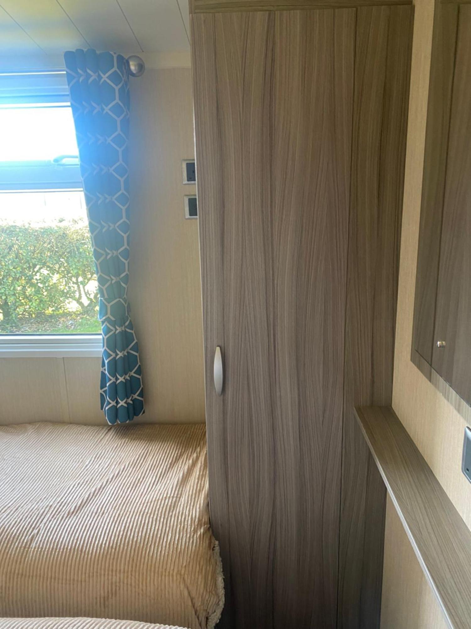 Luxury Romantic 2 Bedroom Caravan Trecco Bay Newton (Glamorgan)