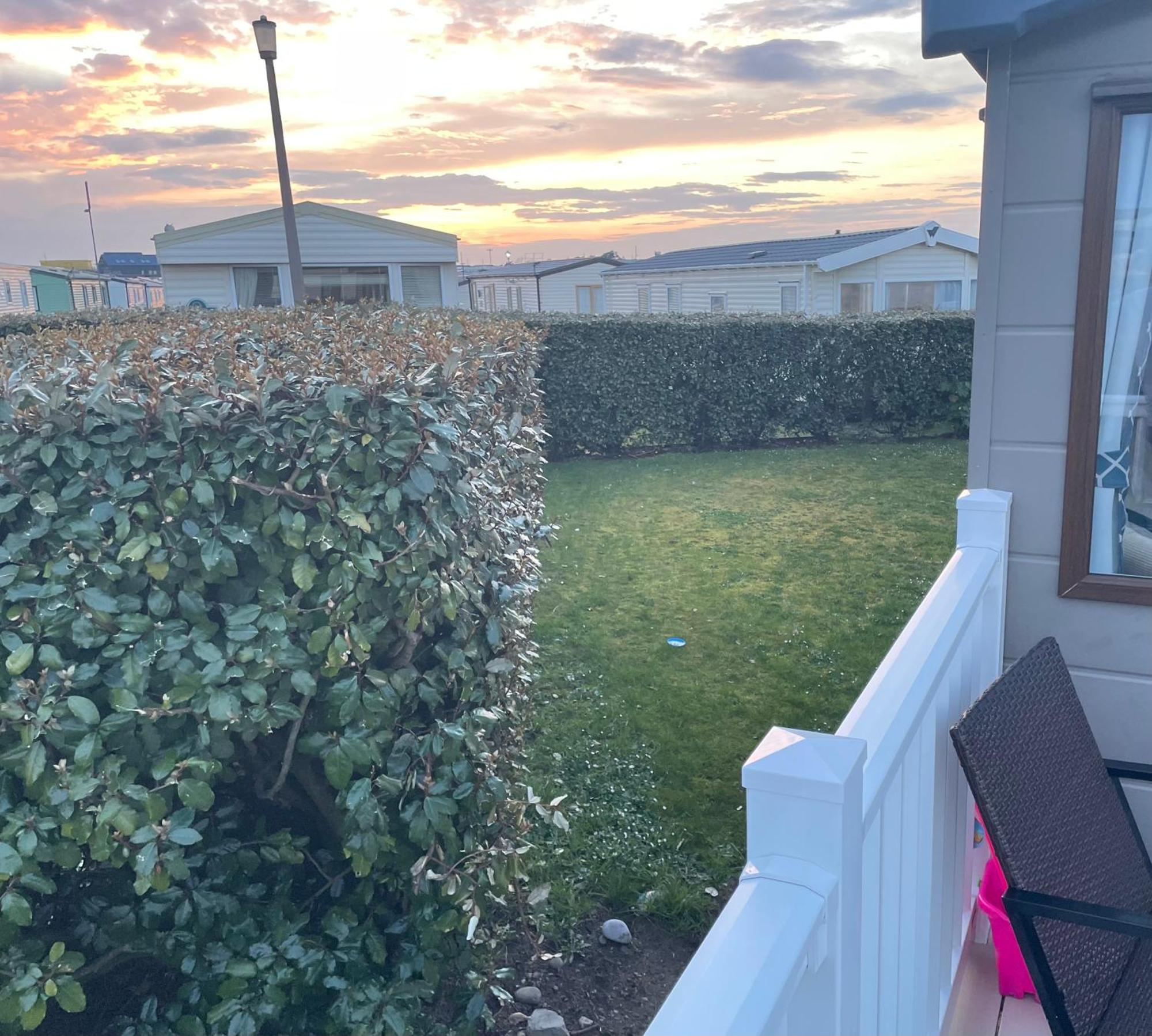 Luxury Romantic 2 Bedroom Caravan Trecco Bay Campsite Newton (Glamorgan)